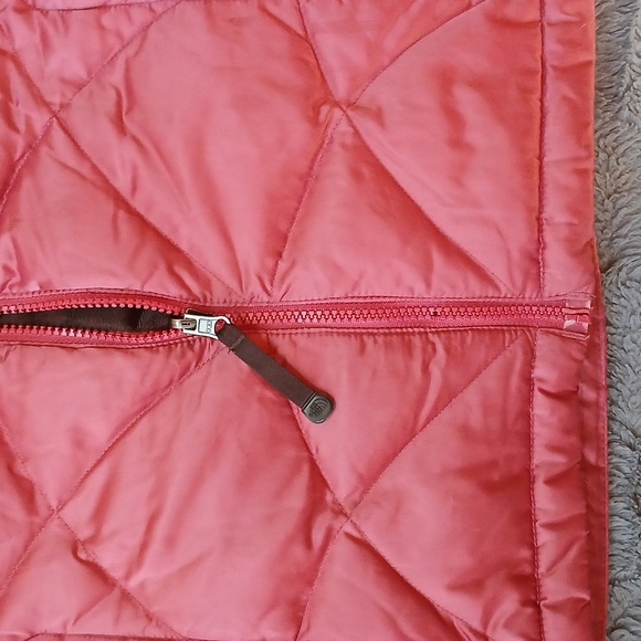 Women's Red The North Face ALIS Quilted Puffer Jacket - Size Medium - Picture 7 of 12